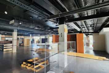 PRIME LARGE FORMAT RETAIL ON LUNN AVENUE
