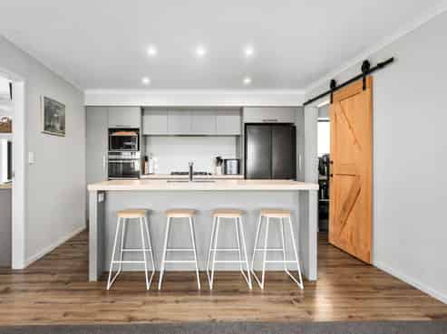 64 Farm Road, Waipukurau