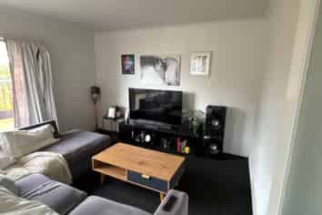 23 Summermist Drive, Northpark