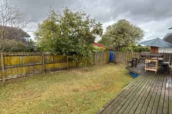 23 Summermist Drive, Northpark