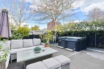 5 Millcreek Lane, Northwood