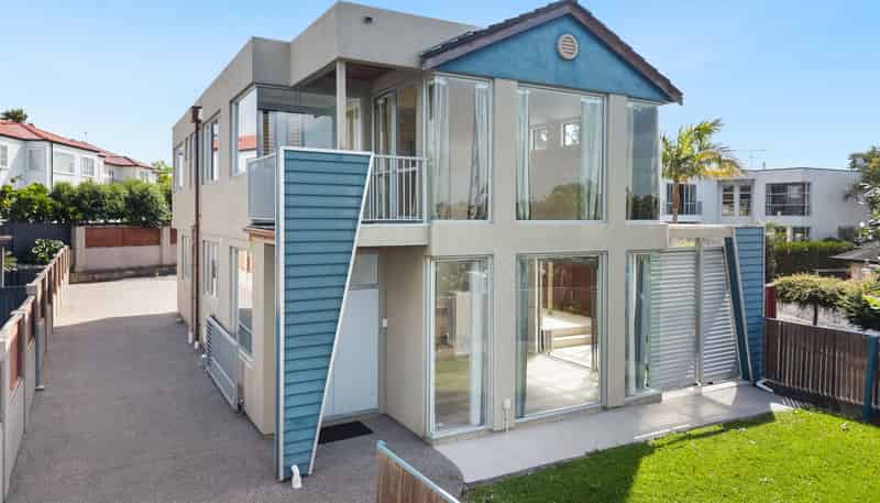 10 Lupetti Rise, West Harbour