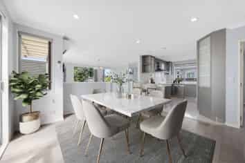 10 Lupetti Rise, West Harbour