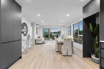 26D Trojan Crescent, New Lynn