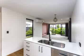 15 Royal Way , Rolleston