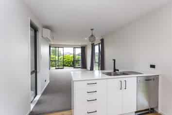 15 Royal Way , Rolleston