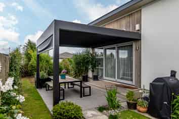 5 Kingsbridge West, Burwood