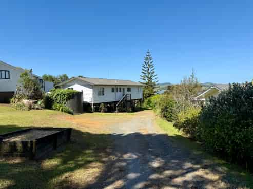 9 Grey Street East, Mangonui