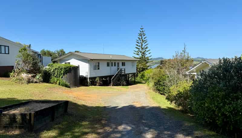 9 Grey Street East, Mangonui