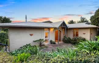 1358A Whangaparaoa Road, Army Bay