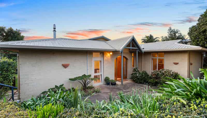 1358A Whangaparaoa Road, Army Bay