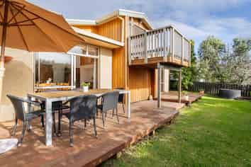 1358A Whangaparaoa Road, Army Bay