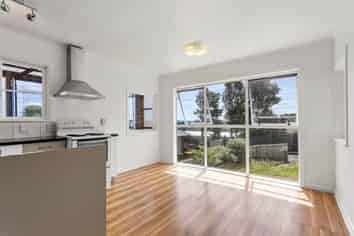 38A Birkdale Road, Birkdale