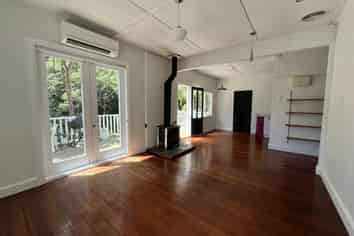 10 Connaught Terrace, Brooklyn