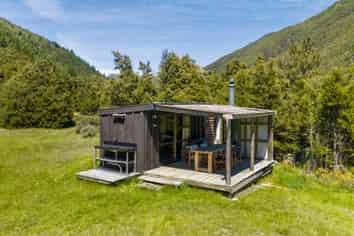  Leatham Road, Wairau Valley