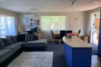 12 Montana Place , Dinsdale