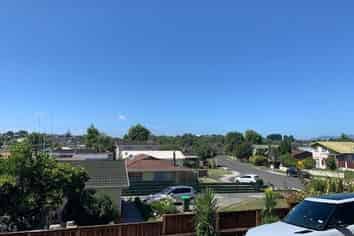 12 Montana Place , Dinsdale