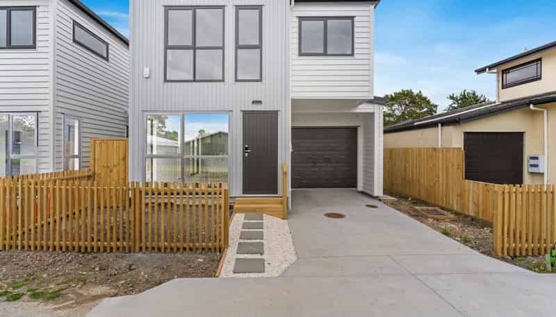 26C Universal Drive, Henderson