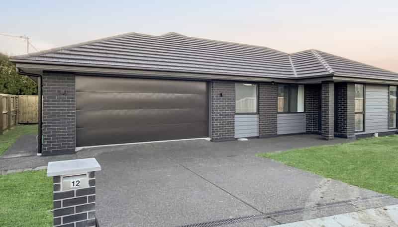 12 Yates Place, Amberley