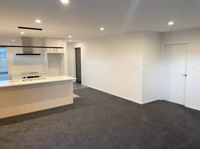 12 Yates Place, Amberley