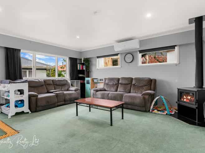 5 Griffin Road, Maungaturoto