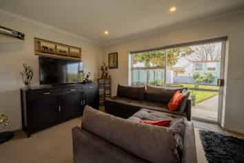 10B Enterprise Street, Alexandra