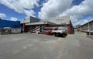 Standalone In The Heart Of Penrose