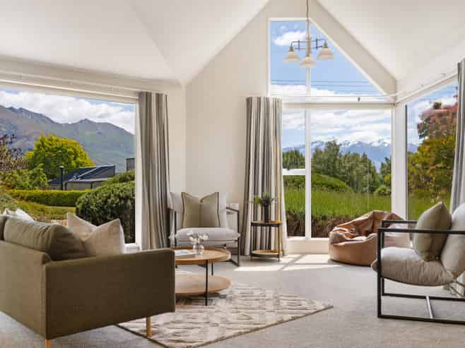 61 Kennedy Crescent, Wanaka