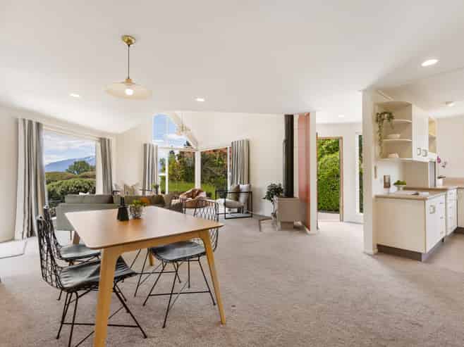 61 Kennedy Crescent, Wanaka