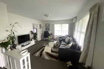 1/2 Abraham Place, Saint Johns