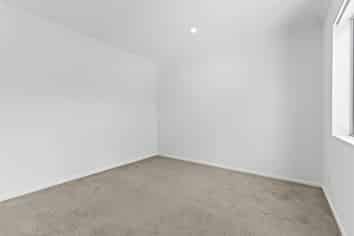 24 Dolbel Place, Mangere East