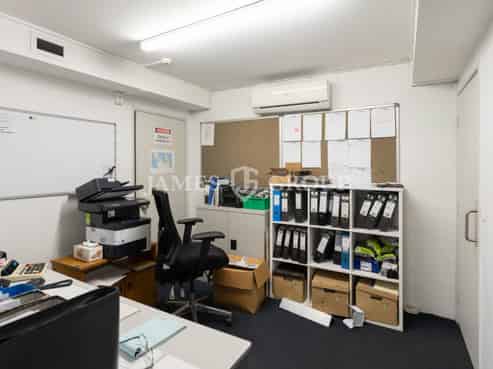 Cost-Effective with Dual Access & Yard | 1,291m²