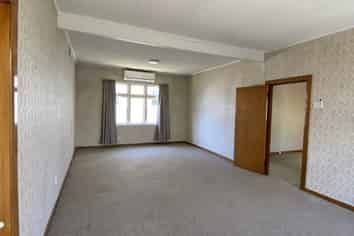 8 Waltons Avenue, Masterton