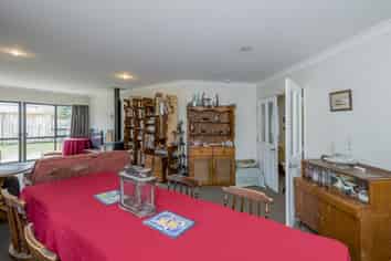 6 Monarch Mews , Levin