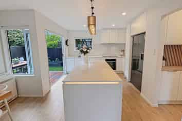 120 Springfield Rd, Saint Albans