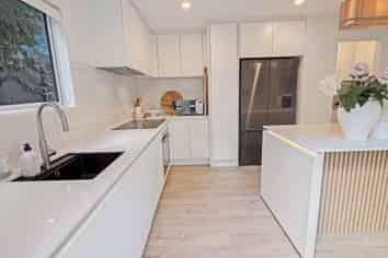 120 Springfield Rd, Saint Albans