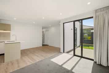 1/6 Manatu Lane , Waltham