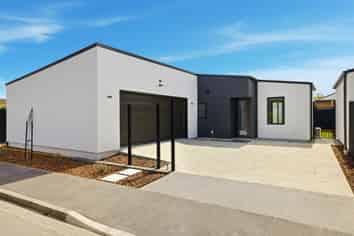 1/6 Manatu Lane , Waltham