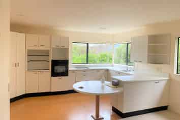 14 Ellwood Place, Churton Park