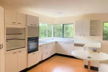 14 Ellwood Place, Churton Park