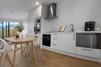 6/4 Mead Street, Avondale