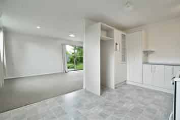 820 Southampton Street West, Saint Leonards