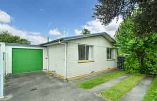 820 Southampton Street West, Saint Leonards