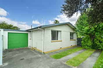 820 Southampton Street West, Saint Leonards