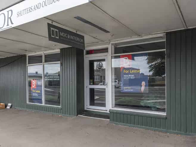 Versatile retail/office opportunity