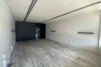 Affordable Retail in Great Location