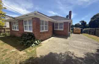 15 Julian Place, Otara