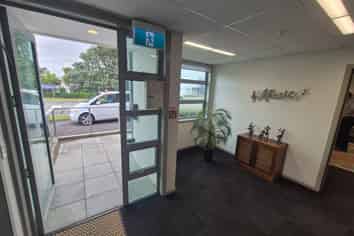 Top Notch Industrial Office