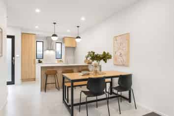 2/485 Manchester Street, Saint Albans