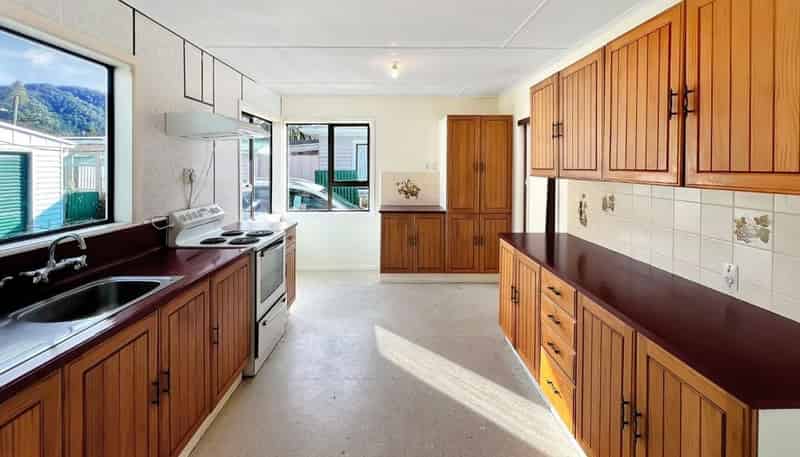 27 Wainuiomata Road, Wainuiomata